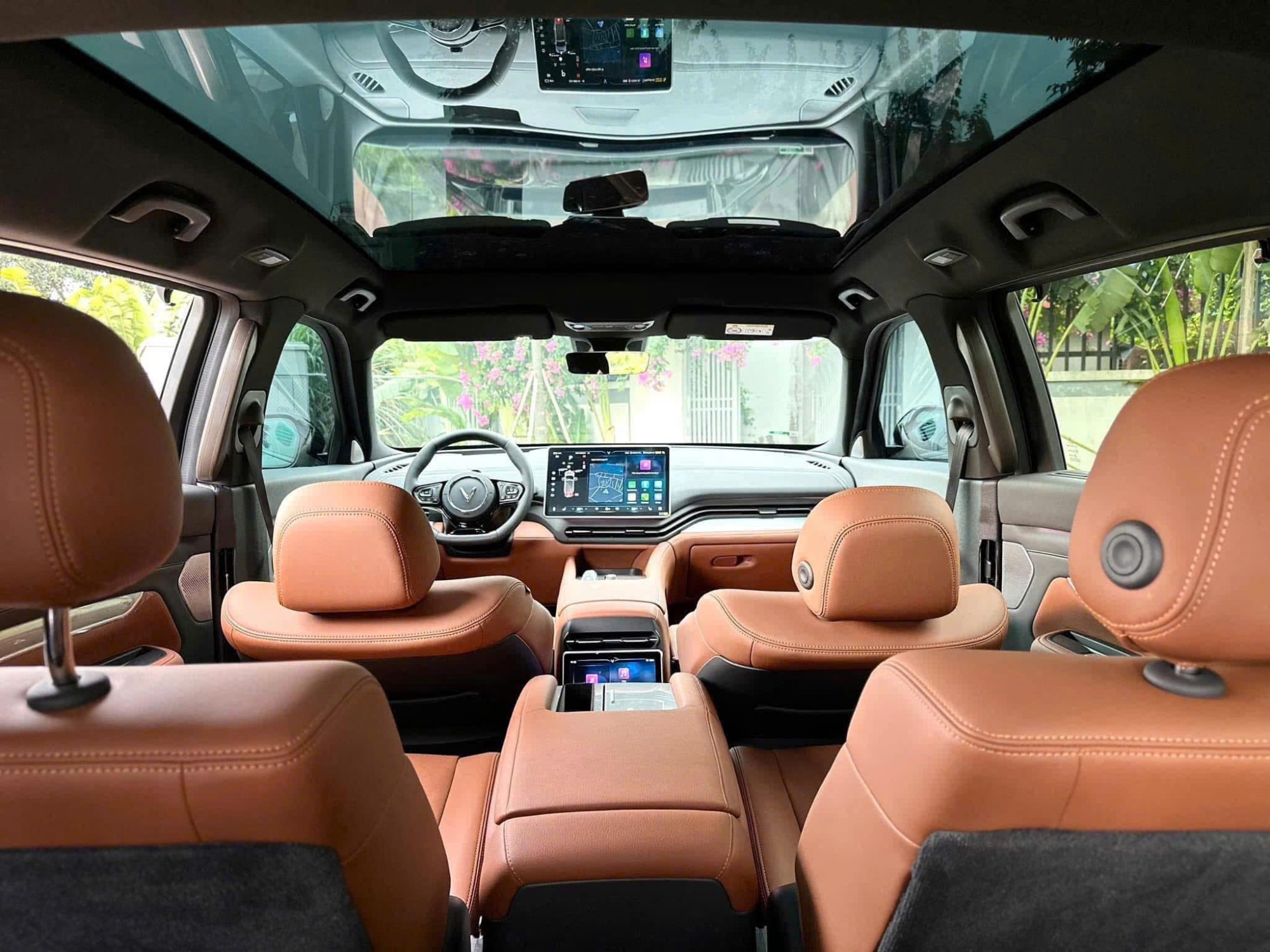 Đánh Giá VinFast VF9 Plus: SUV Điện Cao Cấp Đẳng Cấp, Sẵn Xe Giao Ngay